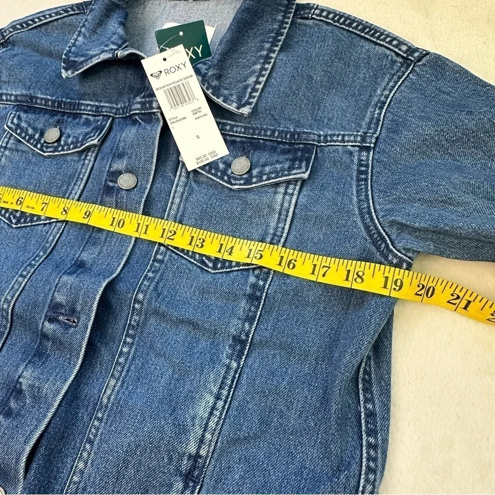 NWT Roxy Mountain Roads Cargo Style Denim Jacket
